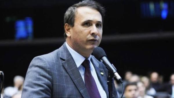 Deputado Federal Carlos Gaguim conquista aprovação de dois importantes Projetos de Lei