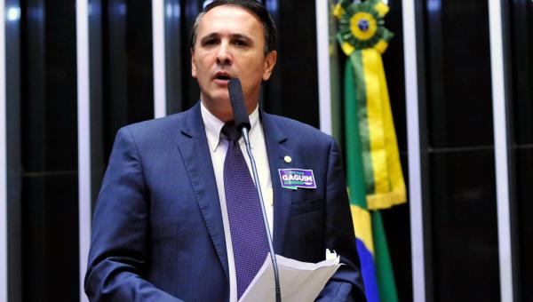 Deputado Gaguim foi o primeiro parlamentar a marcar presença na sessão legislativa da Câmara 