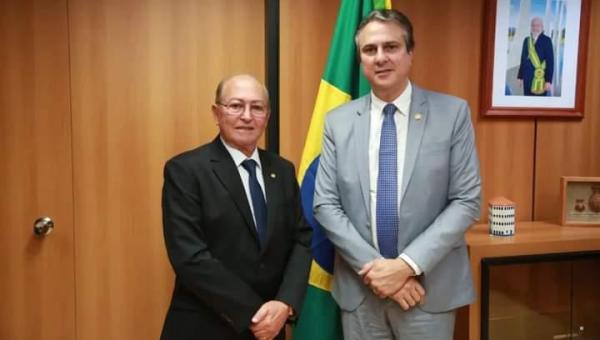 Deputado Lázaro Botelho solicita retomada de obras na UFNT em reunião com o Ministro da Educação