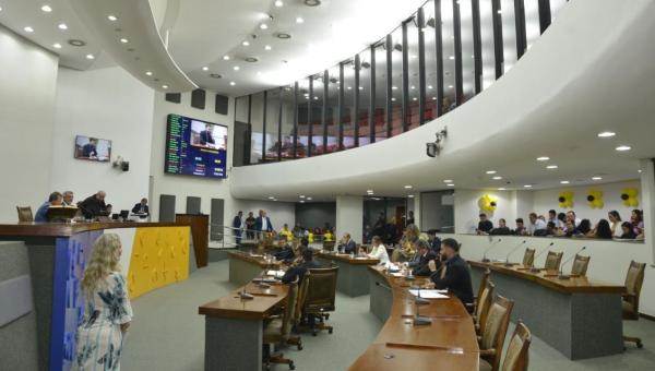 Deputados aprovam redução de ICMS para venda de gado vivo a outros estados
