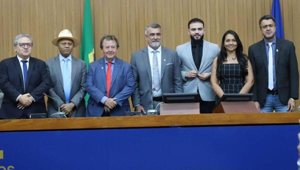 Deputados elegem Mesa Diretora da Aleto para o  biênio 2025/2026