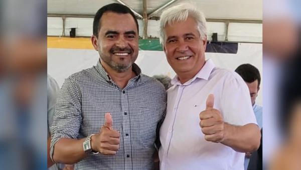 Eduardo Madruga acompanha cerimônia de Assinatura de Ordem de Serviço para conservação e manutenção das rodovias estaduais TO-010 e TO-416