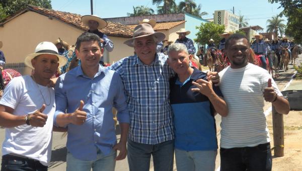 Eduardo Madruga prestigia 28ª Cavalgada em Muricilândia