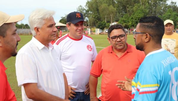 Eduardo Madruga prestigia partida do Copão Tocantinense de futebol em Xambioá