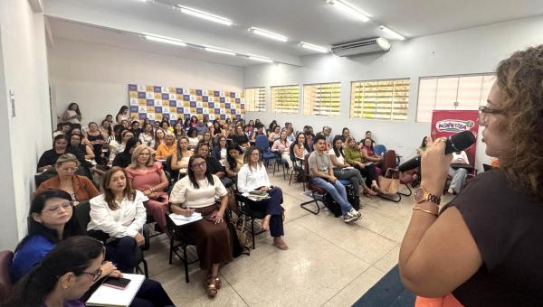 Educação promove capacitação para articuladores e formadores regionais do Alfabetiza Mais Tocantins