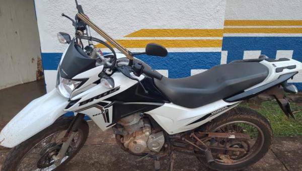 Em ação rápida, Polícia Militar recupera motocicleta furtada no Maranhão e prende suspeitos em Luzinópolis