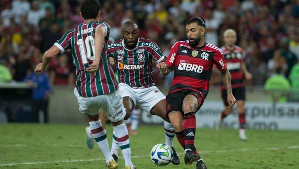Em clássico quente, Fluminense e Flamengo não saem do zero