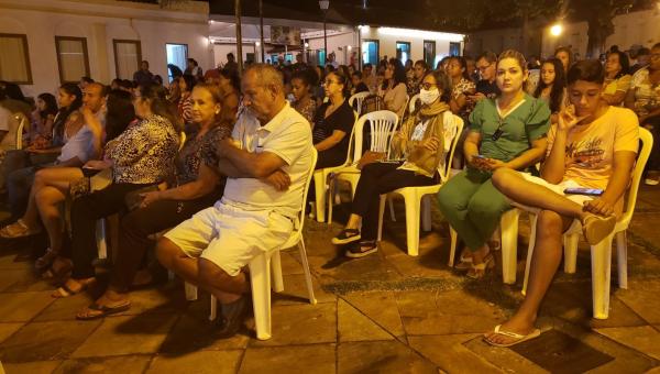 Em Natividade, com grande participação de público, filme Senna encerra circuito pelo Sudeste 
