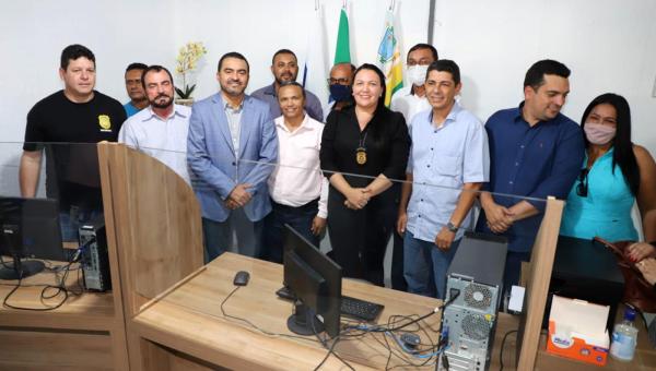 Em Peixe, Governo do Tocantins inaugura o 108º núcleo de identificação e destina recursos para reforma de escola