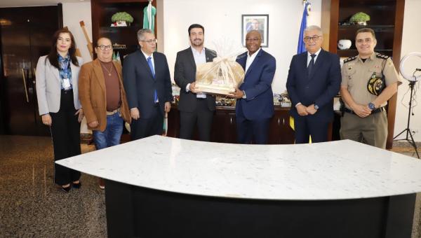 Embaixador da Costa do Marfim visita Palmas para conhecer as potencialidades do Estado

