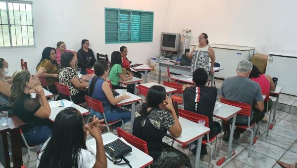 Entidades debatem reestruturação do Fórum Municipal de Educação de Ananás