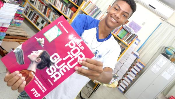 Escolas do Tocantins iniciam a entrega dos livros didáticos 2022