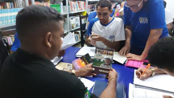 Escritores da Academia de Letras de Araguaína são parceiros em projetos de formação de novos leitores 