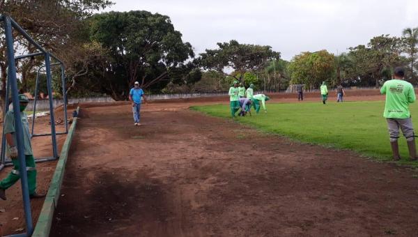 Estádio Bodão passa por pequenos reparos e manutenções em Presidente Kennedy 