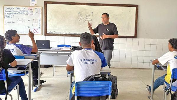 Estão abertas as inscrições para o Prêmio Professores do Ano 2023