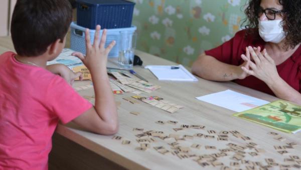 Estudantes de Arapoema têm atendimento especializado com profissional em neuropsicopedagogia