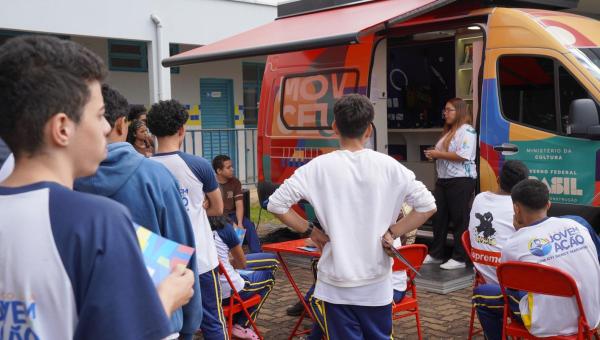 Estudantes de Tocantinópolis participam de imersão cultural e tecnológica no MovCEU