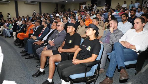 Evento do Governo do Tocantins lança edital de pesquisa e autoriza recurso para temporada de praia e Programa de Fortalecimento da Economia