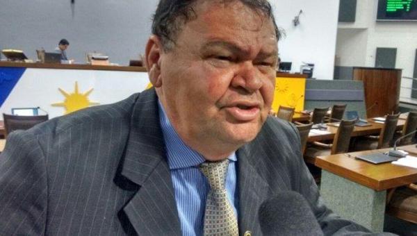 Ex-deputado José Bonifácio deixa UTI após caso de reinfecção de Covid-19