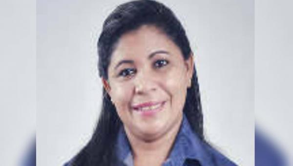 Ex-prefeita de Pau D'arco Laudecy Ribeiro e o filho são lotados em gabinetes de deputados como assessores parlamentares 