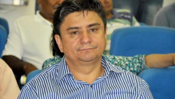 Ex-prefeito de Dianópolis condenado por desvio de verbas em 2017 é preso em operação policial na capital
