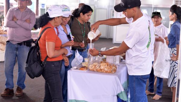 Expositores da agricultura familiar demonstram animação no primeiro dia da Agrotins 2023