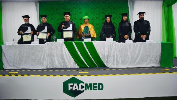 FACMED inaugura novo campus, concede títulos de Doutor Honoris Causa, Professor Emérito e Honra ao Mérito às personalidades de grande destaque em Augustinópolis e no Tocantins
