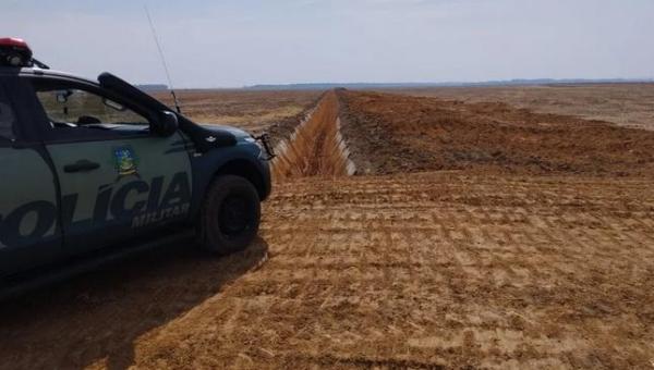 Fazendeiro é multado em R$ 500 mil após abrir canais de drenagem sem licença ambiental