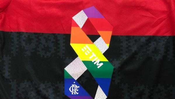 Flamengo vai usar números com as cores da bandeira LGBTQIA+ e leiloar uniformes