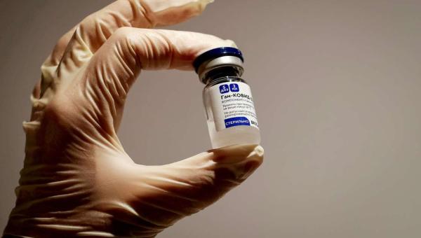 Fundo russo diz que decisão da Anvisa sobre Sputnik V pode ter motivação política