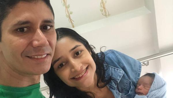 Getúlio Dias Neto, escritor tocantinense, celebra aniversário nesta sexta-feira