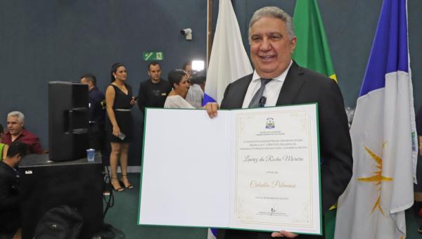 Governador em exercício Laurez Moreira é homenageado com Título de Cidadão Palmense