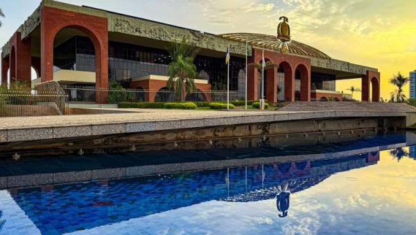 Governador Laurez Moreira decreta ponto facultativo na sexta-feira, 21, em razão do feriado da Consciência Negra