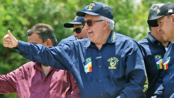 Governador Laurez Moreira participa de cavalgada que abre a 16ª Exposição Agropecuária de Xambioá