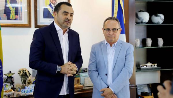 Governador Wanderlei Barbosa comemora o anúncio de liberação de R$ 400 milhões para o programa Luz para Todos no Tocantins
