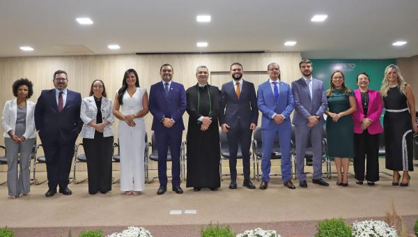 Governador Wanderlei Barbosa destaca parceria entre instituições durante posse do novo defensor público-geral