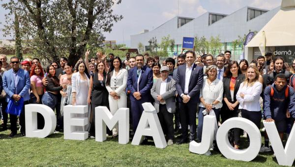 Governador Wanderlei Barbosa firma acordo para intercâmbio de jovens trabalhadores em Barcelona