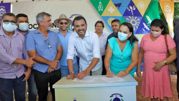 Governador Wanderlei Barbosa libera R$ 2 milhões, que vão beneficiar obras em Buriti do Tocantins