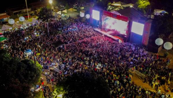 Governador Wanderlei Barbosa participa do Taquaruçu Fest com Bell Marques e reforça apoio à cultura e ao turismo no Tocantins