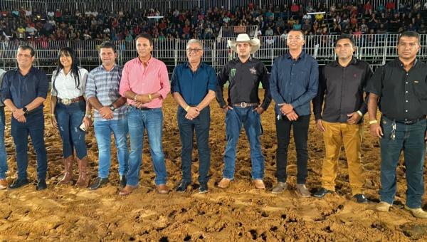 Governo do Tocantins prestigia programação de aniversário de Rio dos Bois