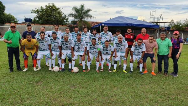 Grande final do Campeonato de Futebol Máster de Ananás emociona torcidas e atletas