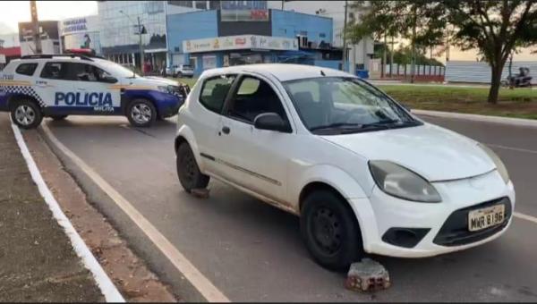Homem de 50 anos é encontrado morto dentro de veículo em Araguaína


