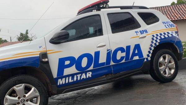 Homem é preso pela PM depois de agredir ex companheira em Presidente kennedy