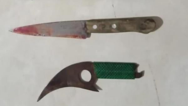 Homem esfaqueia companheira, tenta matar testemunha e golpeia o próprio pescoço