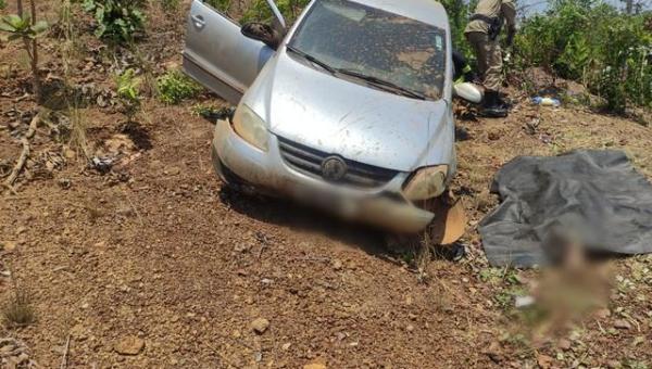 Homem morre com a cabeça presa embaixo de carro em acidente de trânsito 