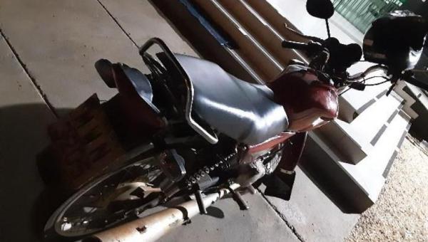 Homem rouba moto de idoso, oferta o veículo em grupo de vendas da internet e acaba preso por estelionato em Palmas