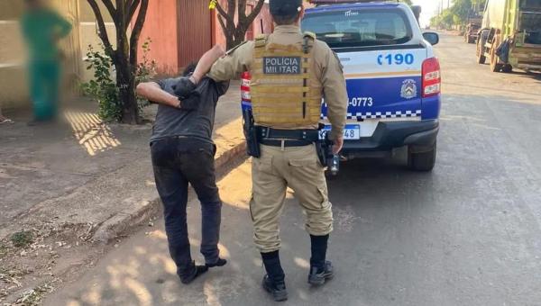 Homem tenta roubar casa, mantém casal refém, mas é detido por garis em Colinas do Tocantins