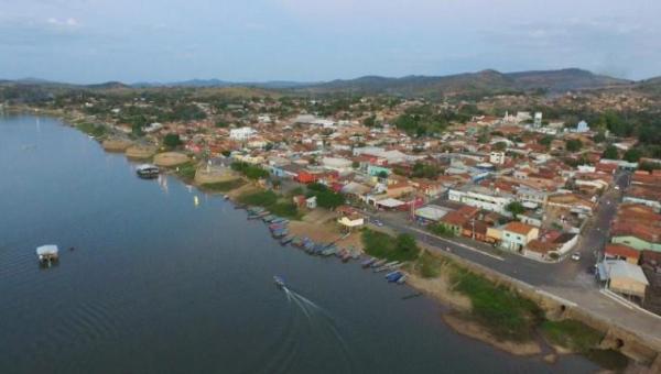 Idoso é preso em Xambioá por tentar matar homem que cobrava dívida 