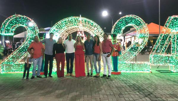 Iluminação Natalina encanta moradores e visitantes em Xambioá