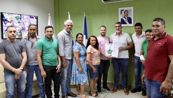 Itertins entrega títulos a famílias do Bico do Papagaio nesta quarta-feira, 17
